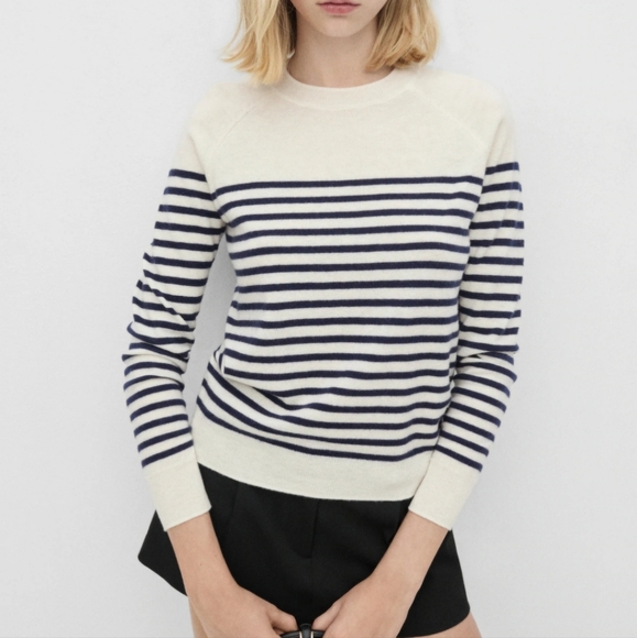 MANGO NWT WOOL SWEATER SIZE MEDIUM NAVY / CREAM - Picture 1 of 13